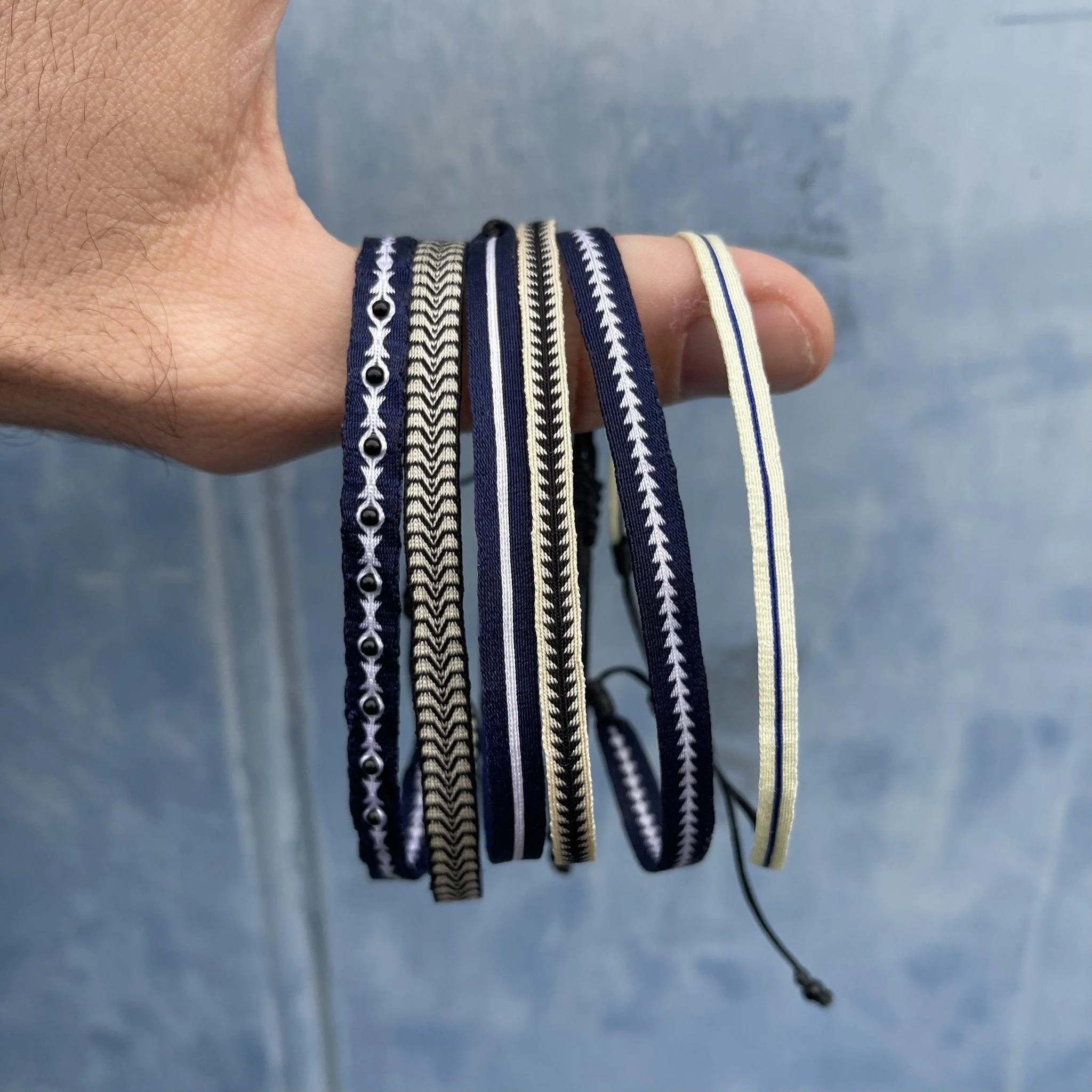 Handmade Stones Purnama Bracelet (Navy/White) - Image 3
