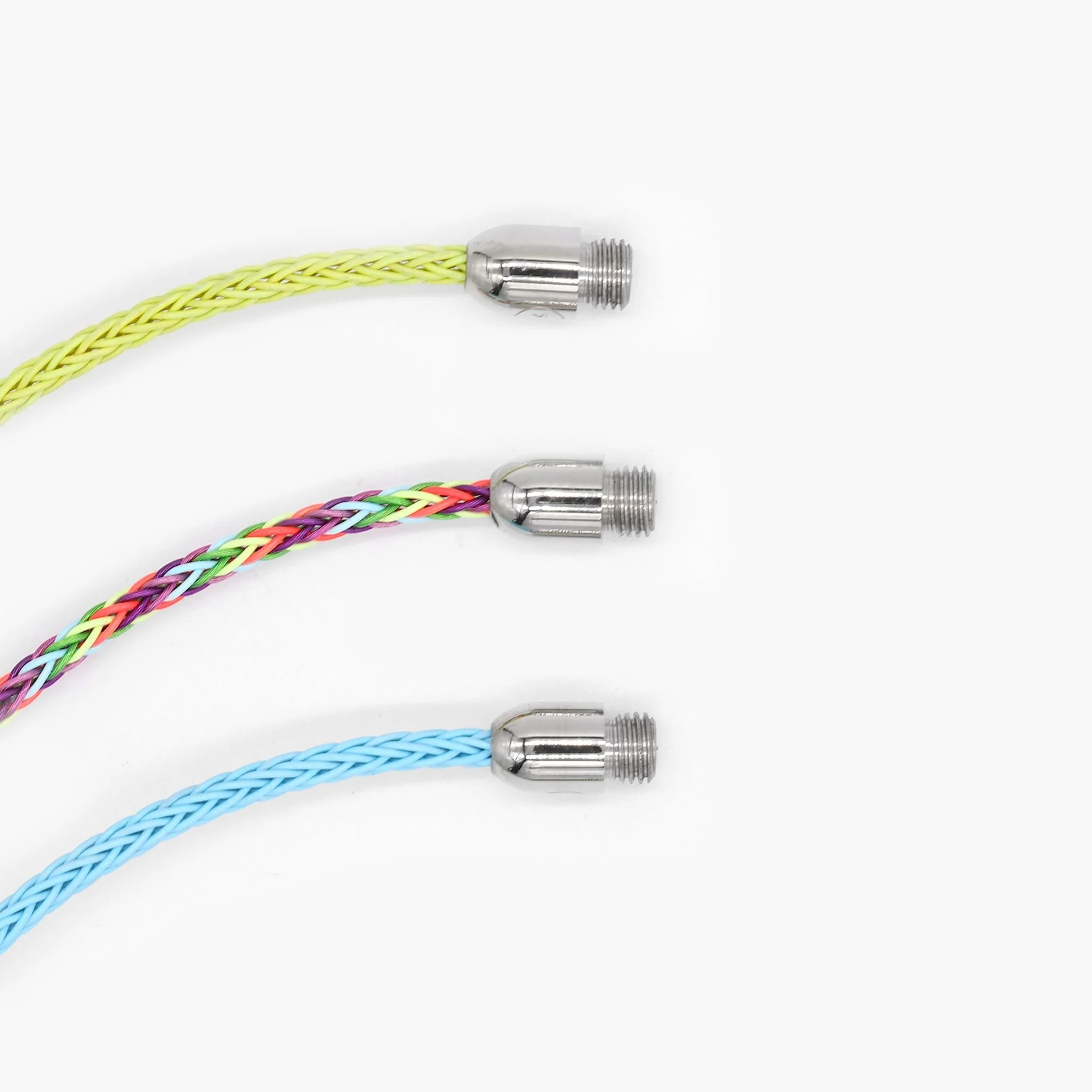 Sailing Cable Bracelet With Silver Screwing Mechanism (Red) - Image 2