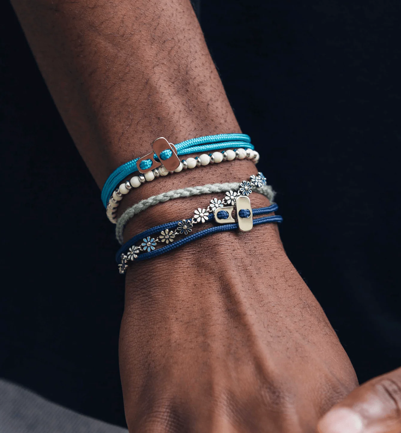 Sailing Cord Bracelet With Silver Clasp (Light Blue) - Image 2